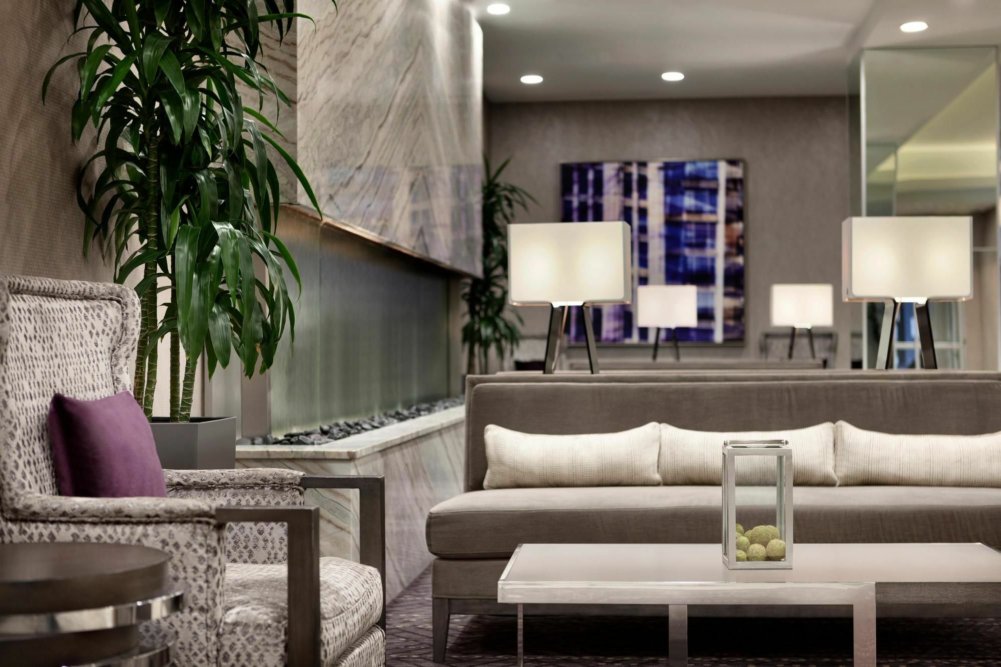 Embassy Suites By Hilton Charlotte Uptown Eksteriør billede